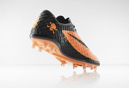 حذاء "NIKE HYPERVENOM": التجسيد المطلق للرشاقة والمناورة والهجوم القوي